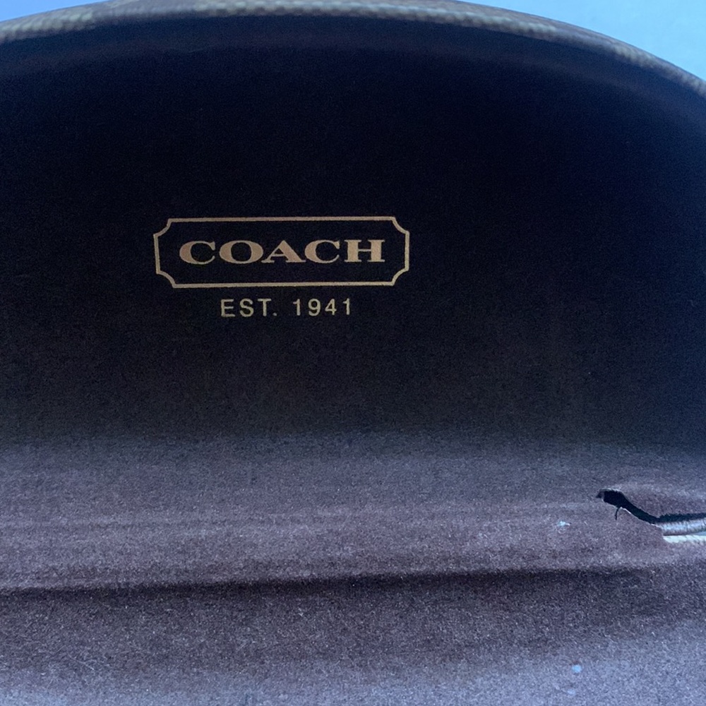 Coach case - Picture 6 of 8